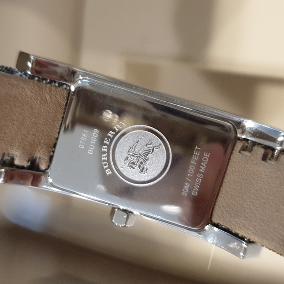 Burberry watch - Picture 6 of 9